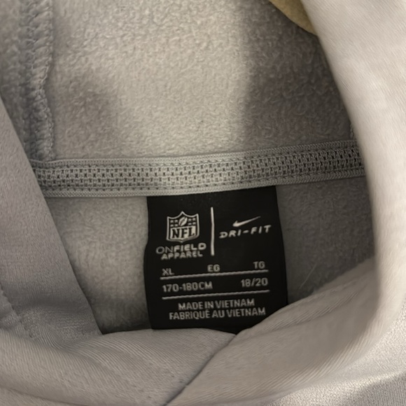 New England Patriots Boys Nike Hoodie - Picture 3 of 3